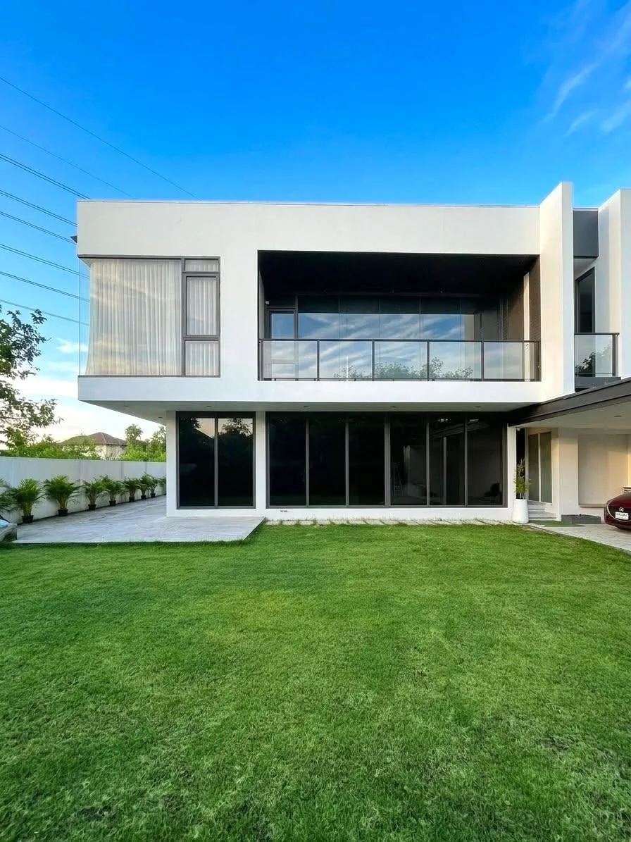 Architect Modern Luxury House For Rent San Kamphaeng | Pet-Friendly Near Mill Hill — photo 4 of 30