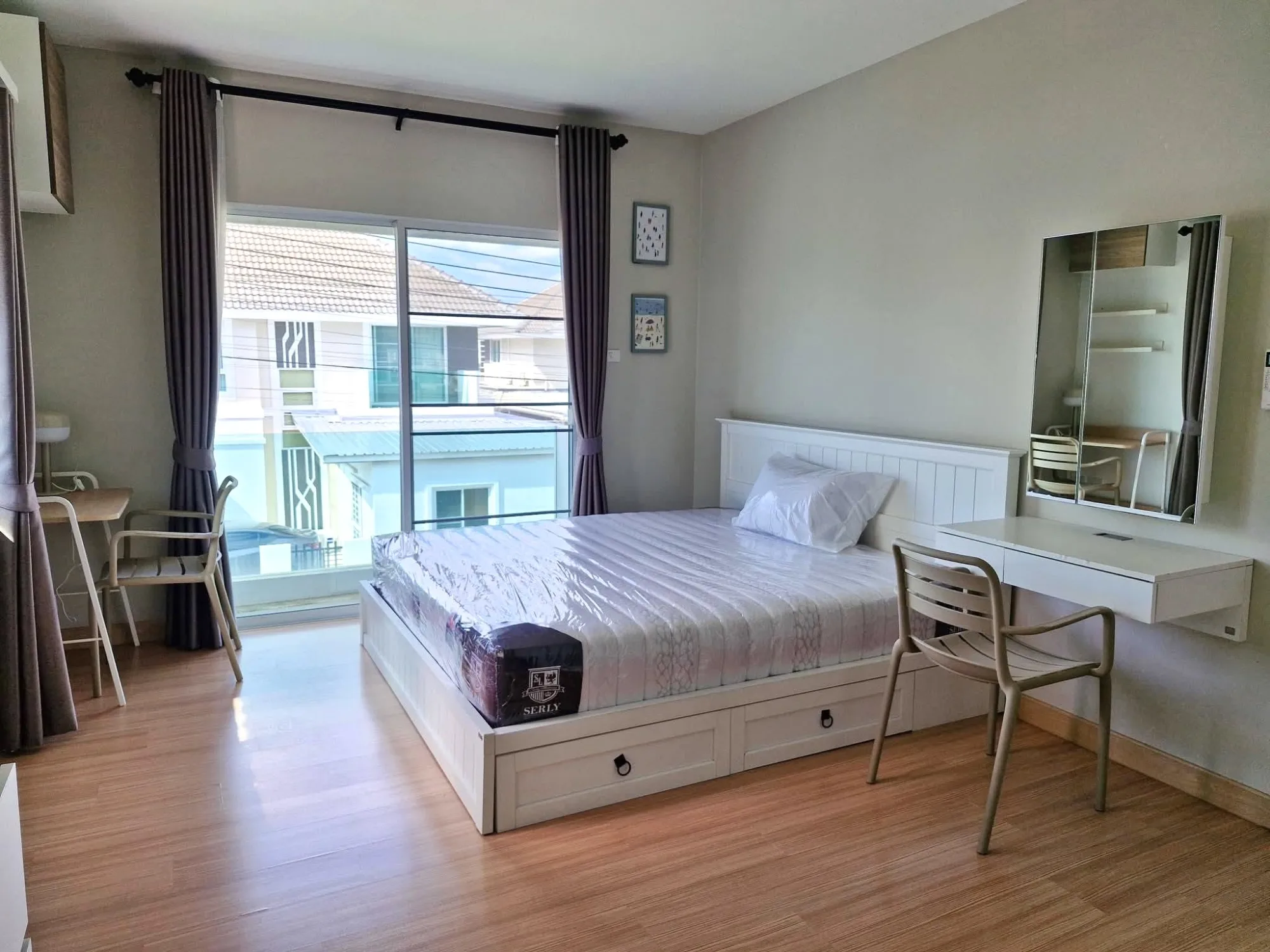 Baan Karnkanok 20 Ruamchok 3BR House For Rent | Non-Flooding Near Central Festival — photo 7 of 25