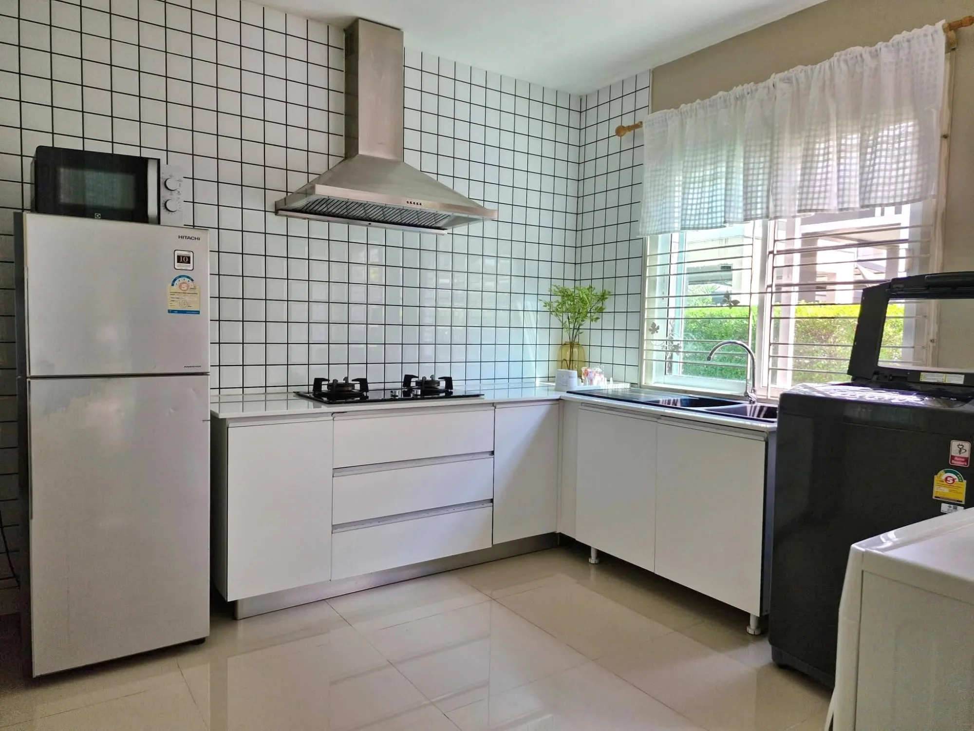 Baan Karnkanok 20 Ruamchok 3BR House For Rent | Non-Flooding Near Central Festival — photo 15 of 25