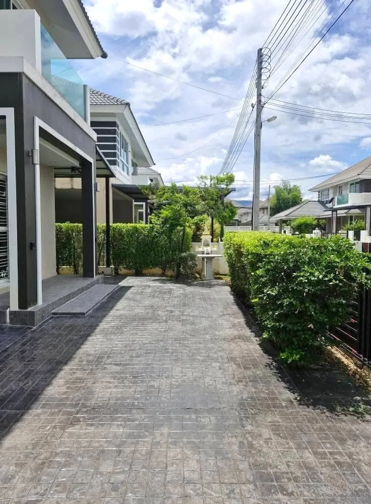 Baan Karnkanok 20 Ruamchok 3BR House For Rent | Non-Flooding Near Central Festival — photo 21 of 25