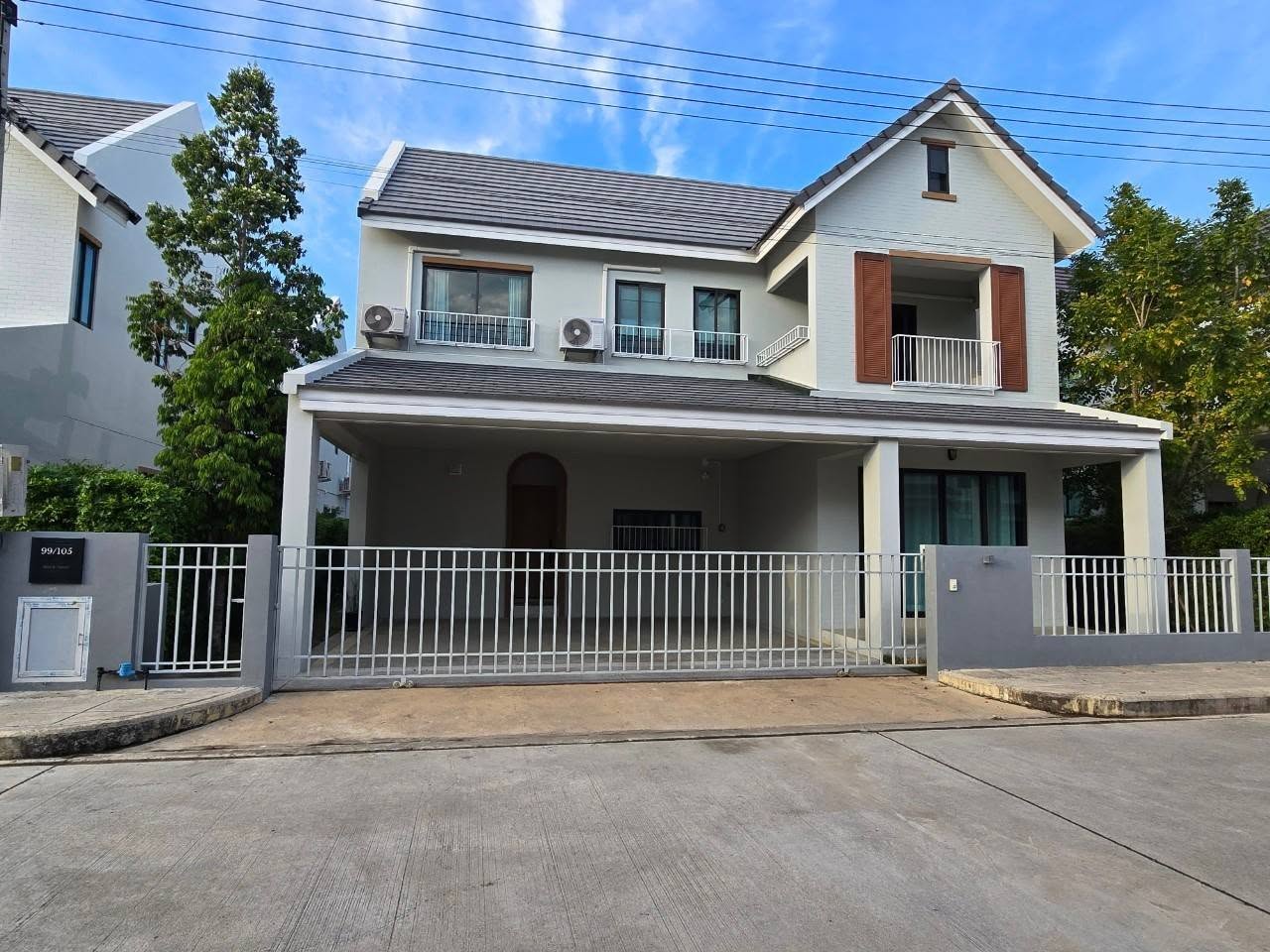 Graceland Family Residences (Opposite GIS) — photo 1 of 18