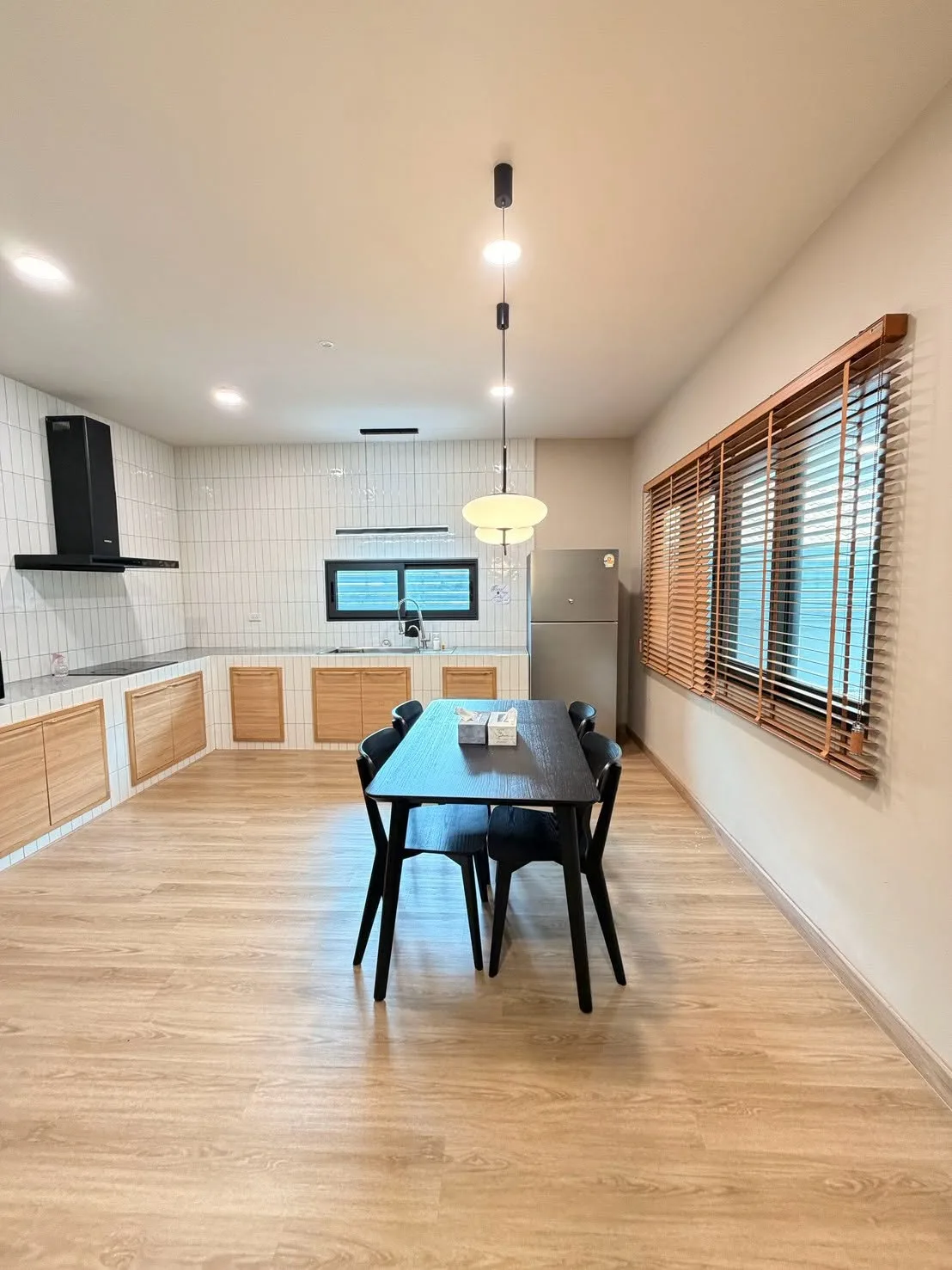 Grand 4BR House for Rent | Huge 287 sq.w. Garden in Than Dong Hang Dong — photo 13 of 35
