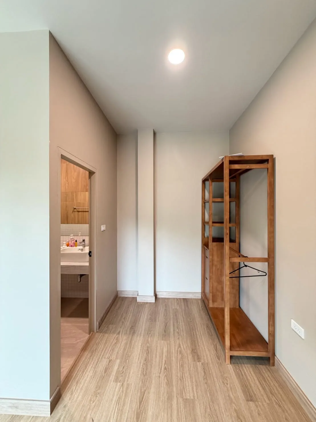 Grand 4BR House for Rent | Huge 287 sq.w. Garden in Than Dong Hang Dong — photo 31 of 35