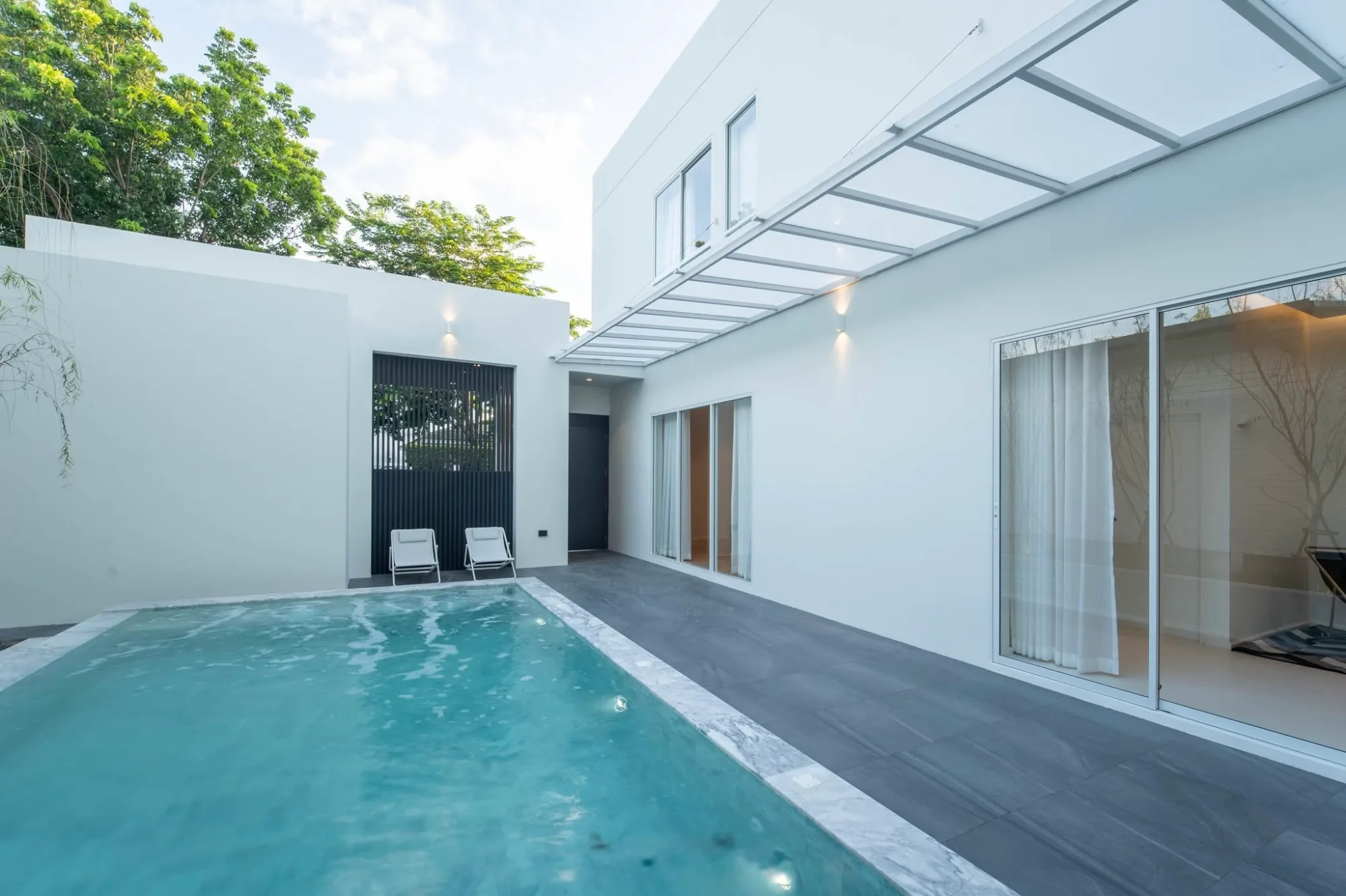 Luxury 4BR Modern Pool Villa For Rent Near Kad Farang Hang Dong — photo 12 of 35