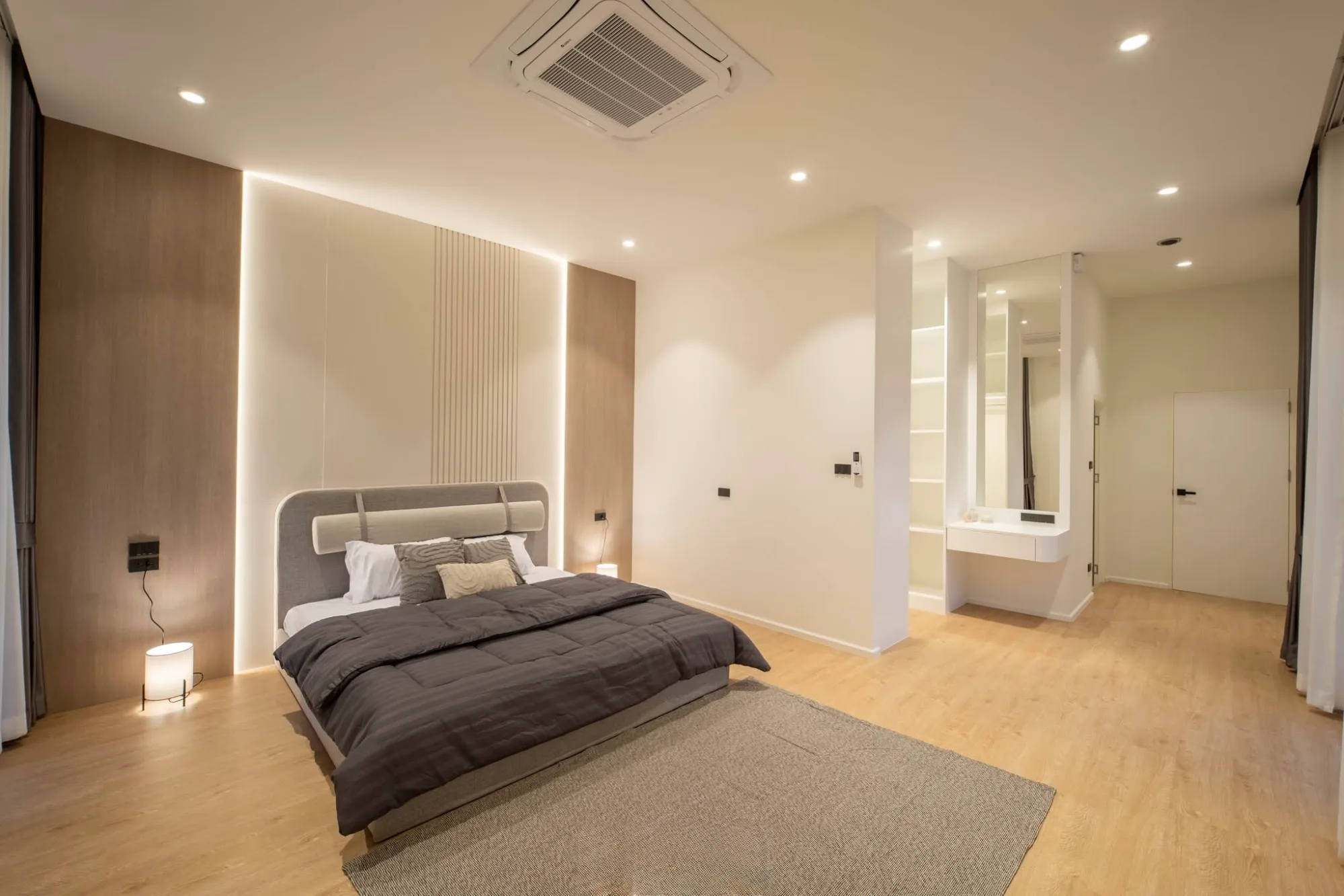 Luxury 4BR Modern Pool Villa For Rent Near Kad Farang Hang Dong — photo 21 of 35
