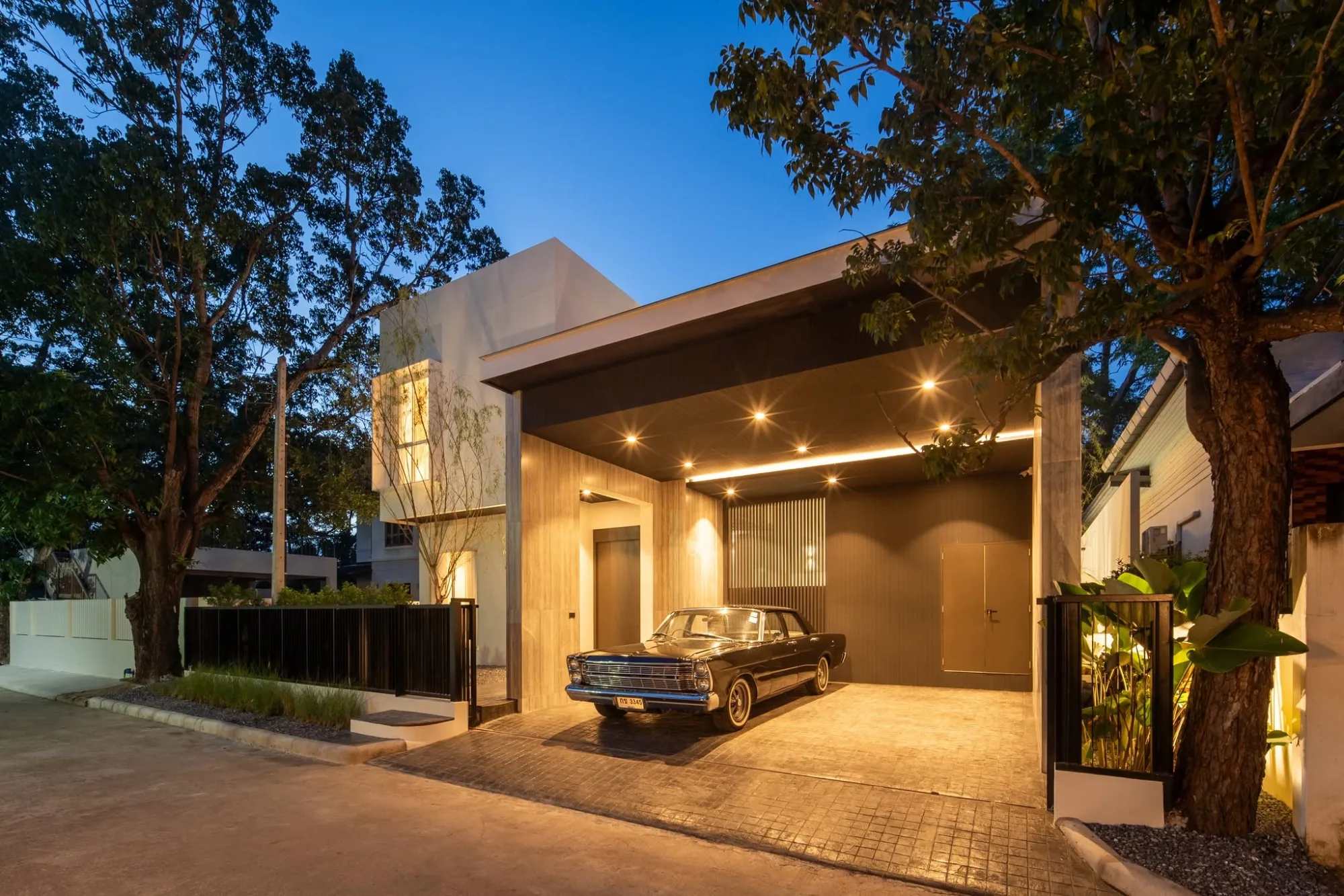 Luxury 4BR Modern Pool Villa For Rent Near Kad Farang Hang Dong — photo 34 of 35