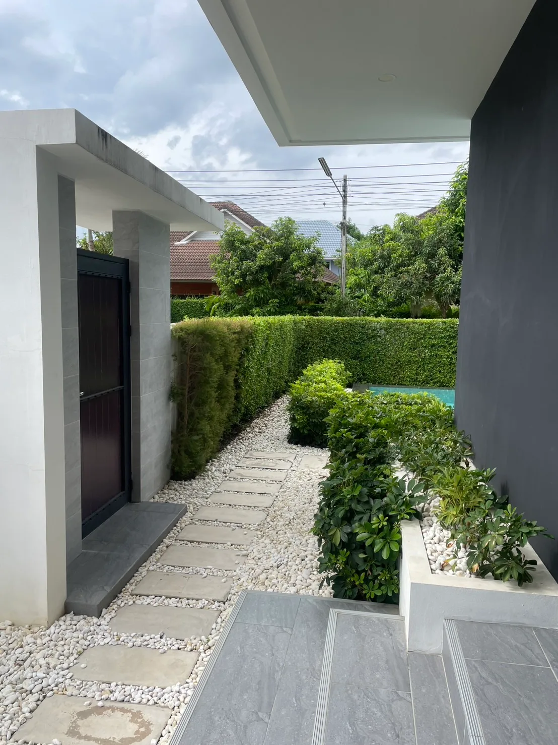 Luxury 4BR Pool Villa for Rent | Ban Wang Tan Hang Dong Chiang Mai — photo 5 of 33