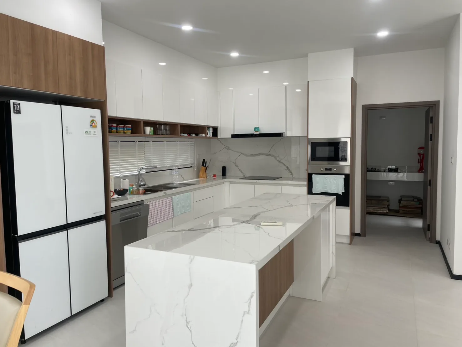 Luxury 4BR Pool Villa for Rent | Ban Wang Tan Hang Dong Chiang Mai — photo 11 of 33