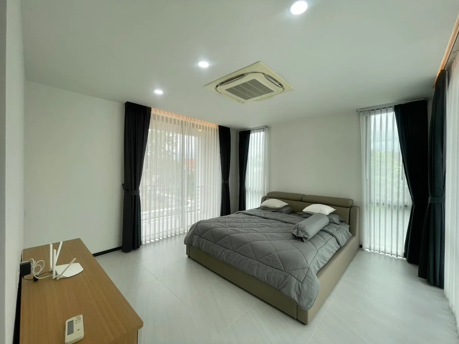 Luxury 4BR Pool Villa for Rent | Ban Wang Tan Hang Dong Chiang Mai — photo 21 of 33