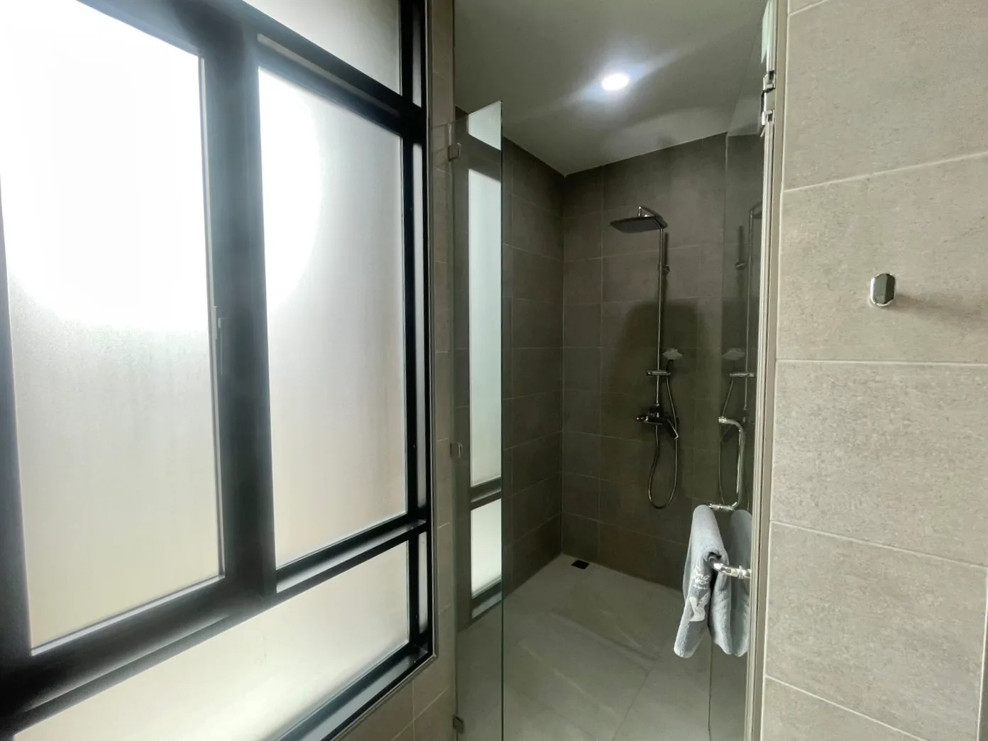 Luxury 4BR Pool Villa for Rent | Ban Wang Tan Hang Dong Chiang Mai — photo 29 of 33