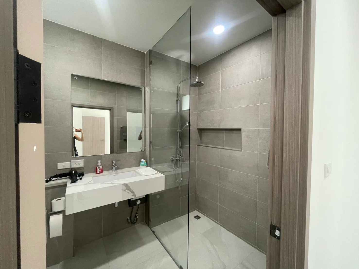 Luxury 4BR Pool Villa for Rent | Ban Wang Tan Hang Dong Chiang Mai — photo 31 of 33