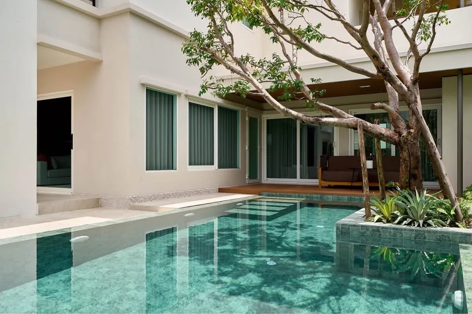Luxury 4BR Pool Villa For Sale | Vararom Charoenmuang Chiang Mai — photo 5 of 48