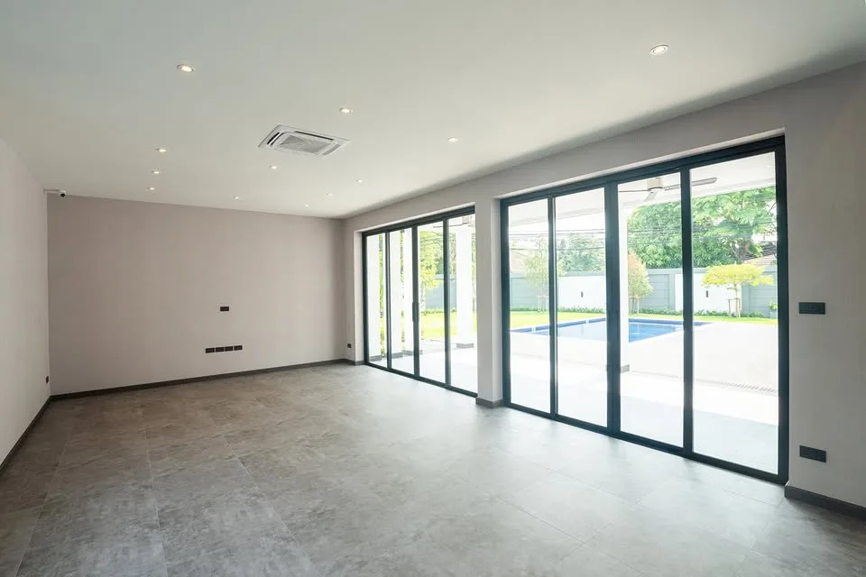 Modern 4BR Pool Villa For Sale | 999@Baan Wang Tan Hang Dong Near Mae Hia — photo 11 of 24