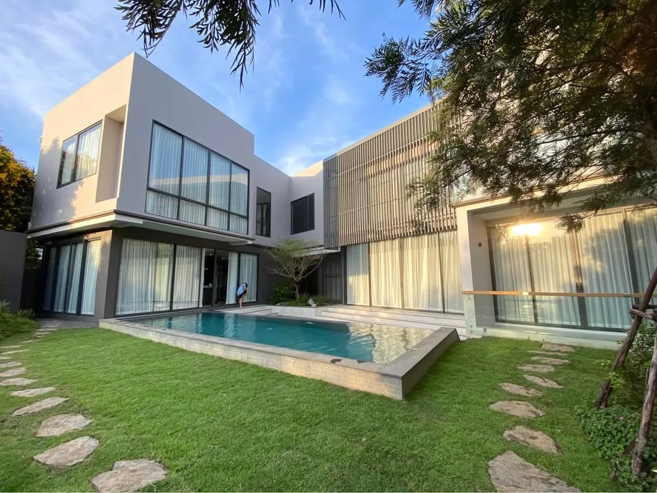 Modern Waterfront Luxury Pool Villa For Rent & Sale | The Calmnest Doi Saket — photo 3 of 30