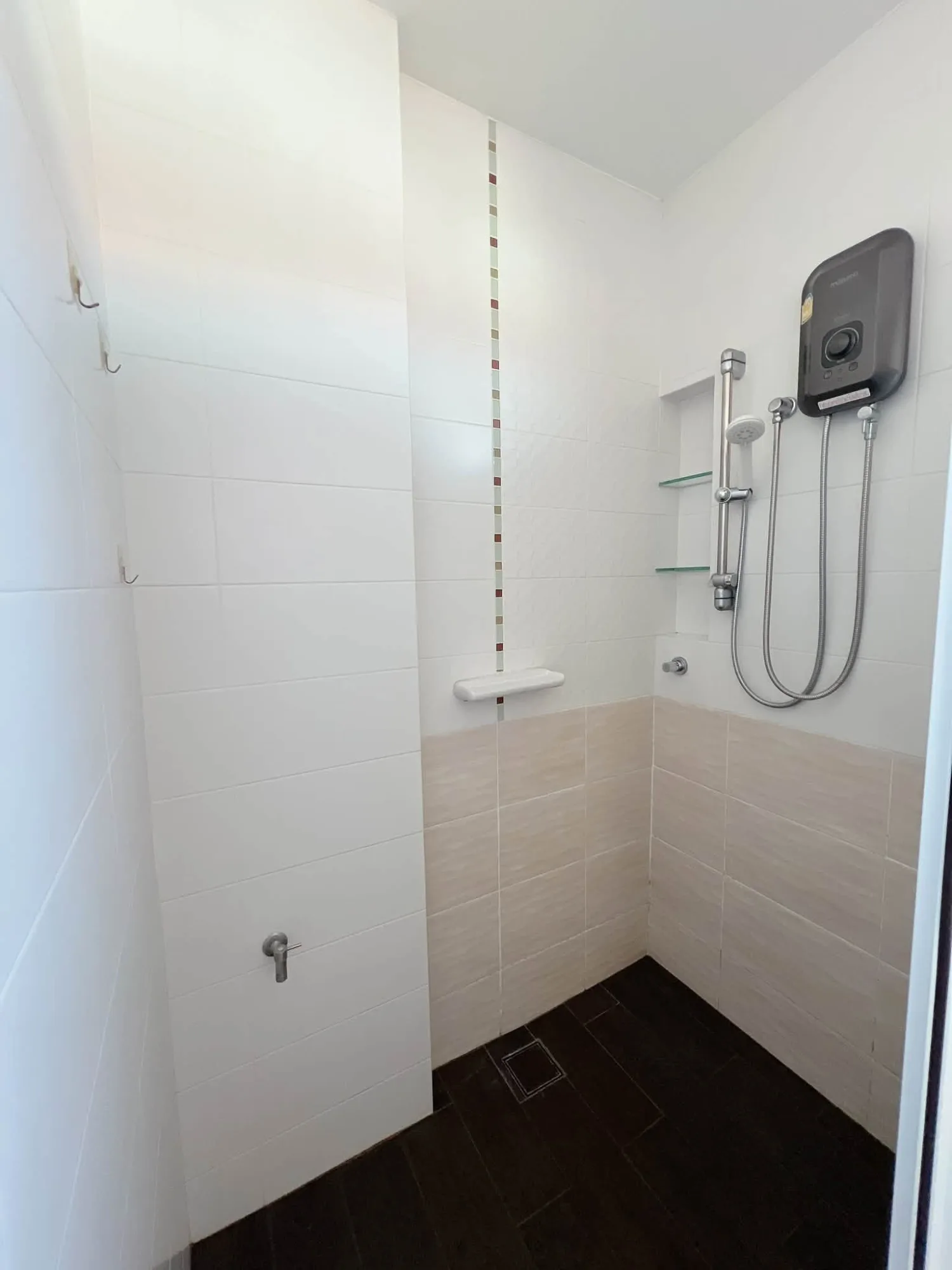 Siwalee Choeng Doi Serene Lake 3BR House For Rent | Renovated Near LIST & GIS — photo 13 of 41