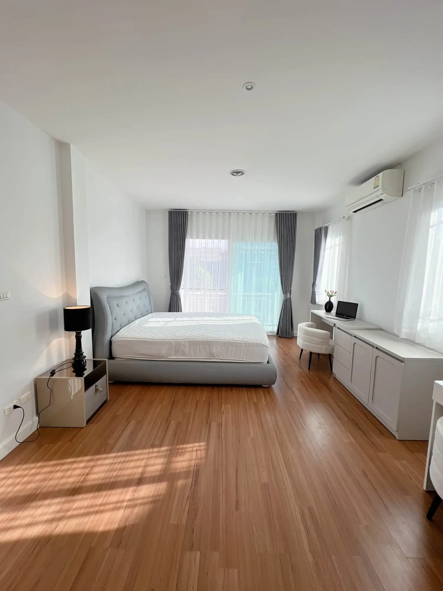 Siwalee Choeng Doi Serene Lake 3BR House For Rent | Renovated Near LIST & GIS — photo 30 of 41