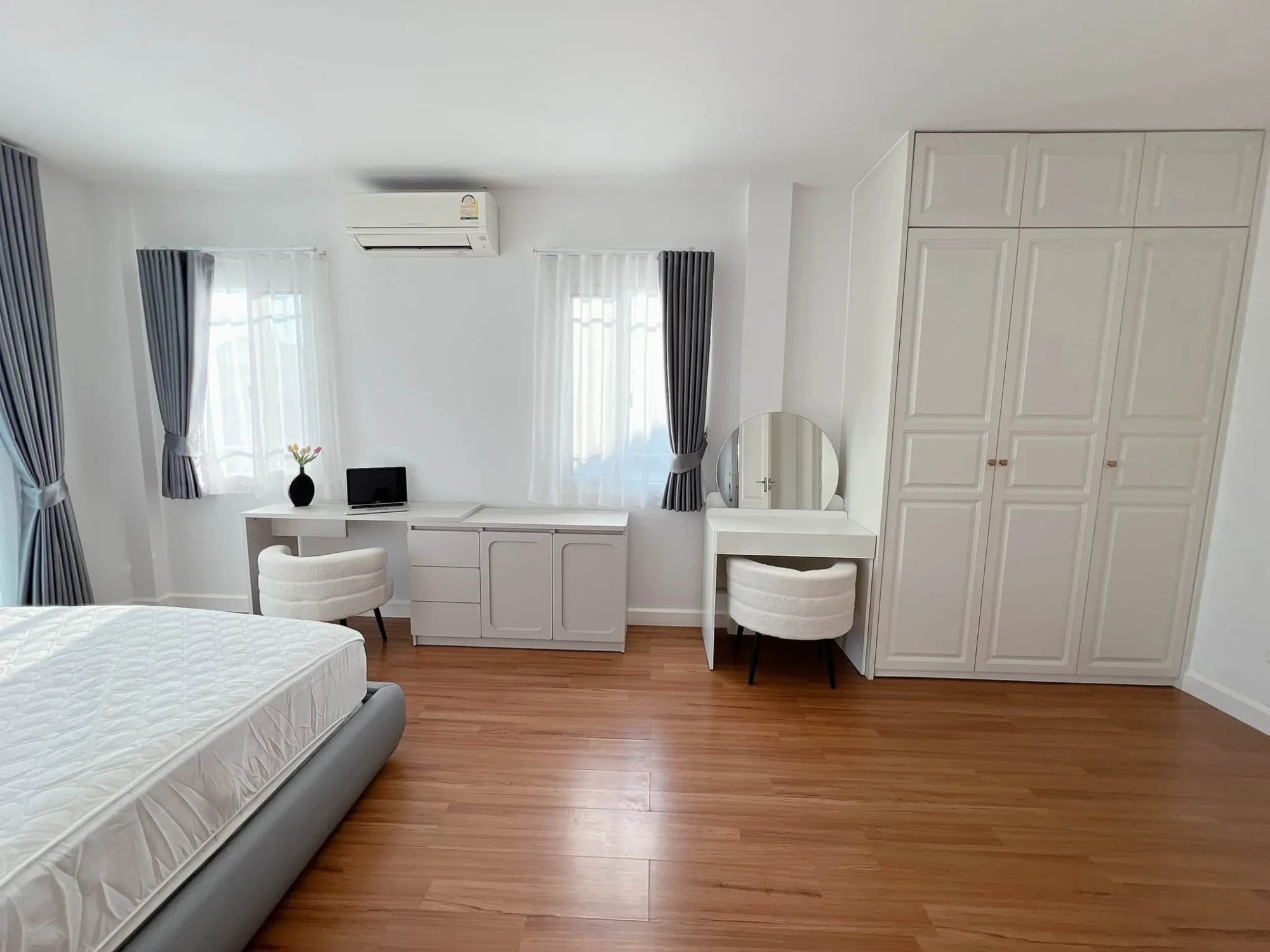 Siwalee Choeng Doi Serene Lake 3BR House For Rent | Renovated Near LIST & GIS — photo 35 of 41