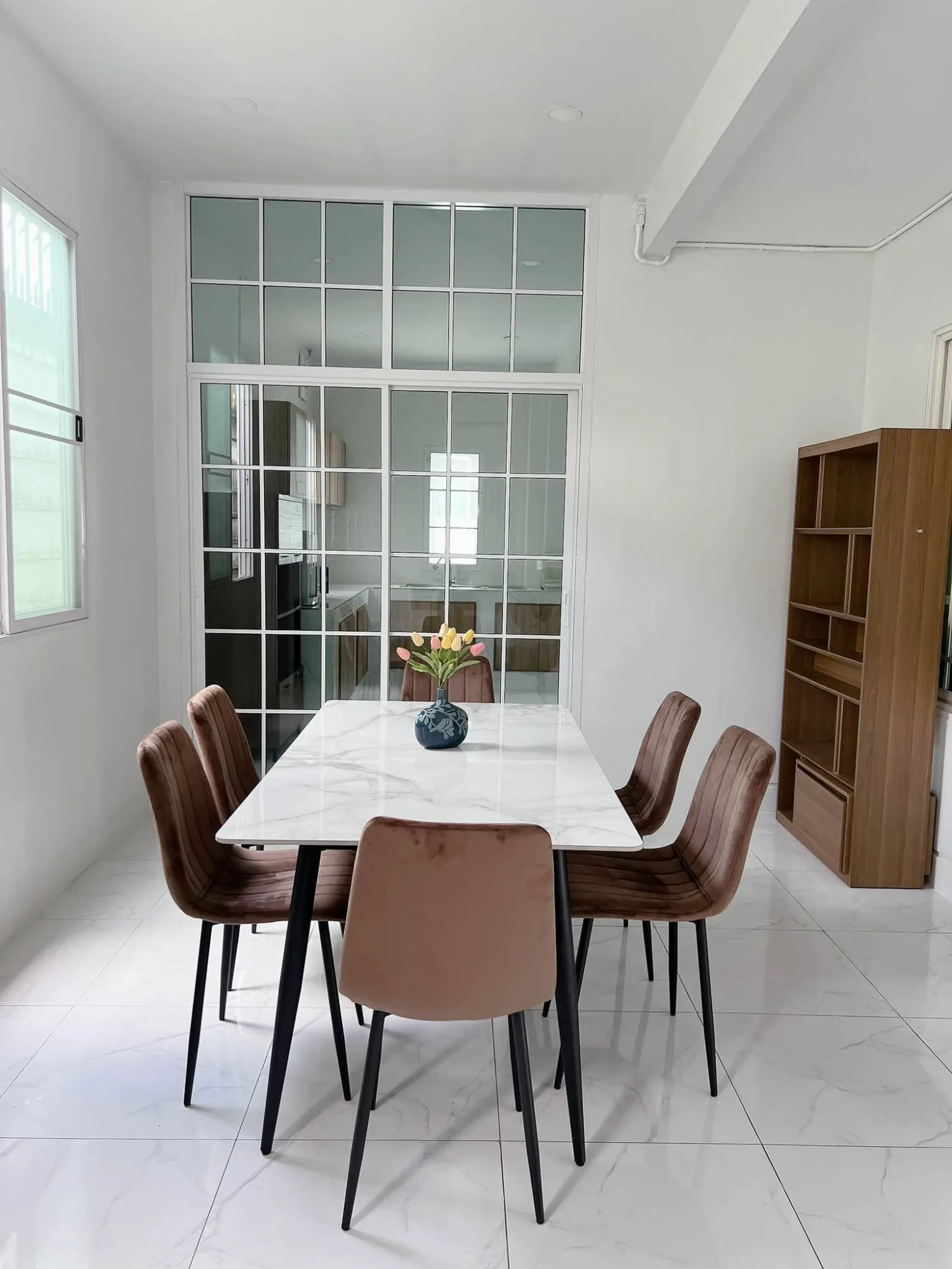 Siwalee Choeng Doi Serene Lake 3BR House For Rent | Renovated Near LIST & GIS — photo 37 of 41